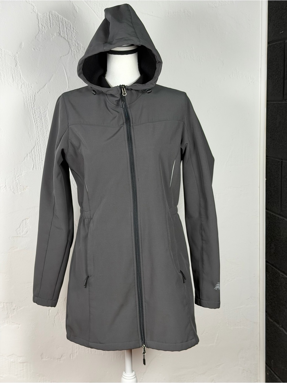 New Balance Women's Hooded Activewear  Weatherproof Coat - Outdoorsy Medium